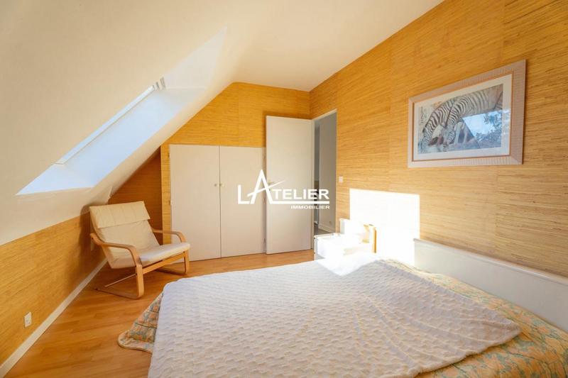 Propriété - 173 m² - 6 pièces