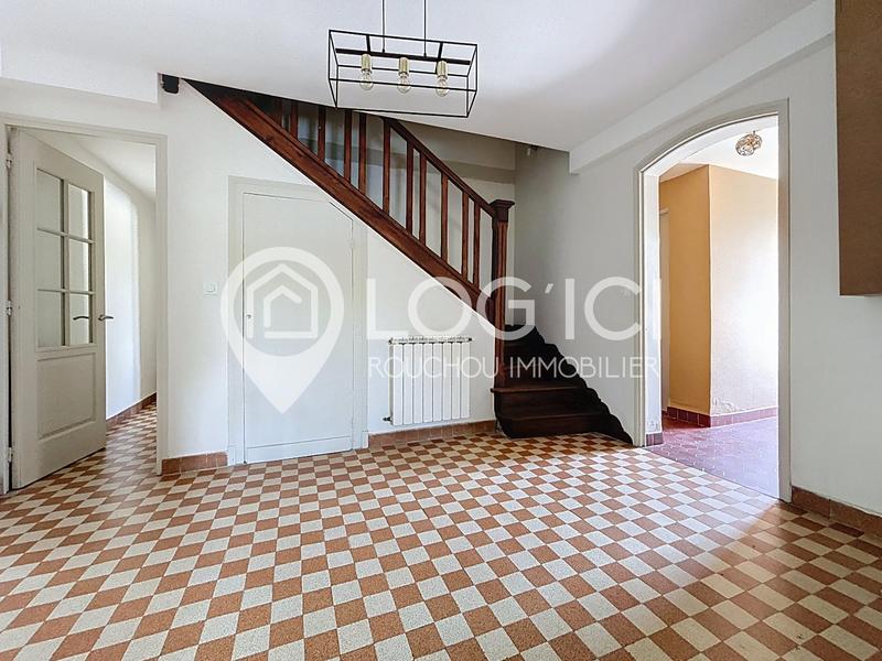 Maison - 225 m² - 8 pièces