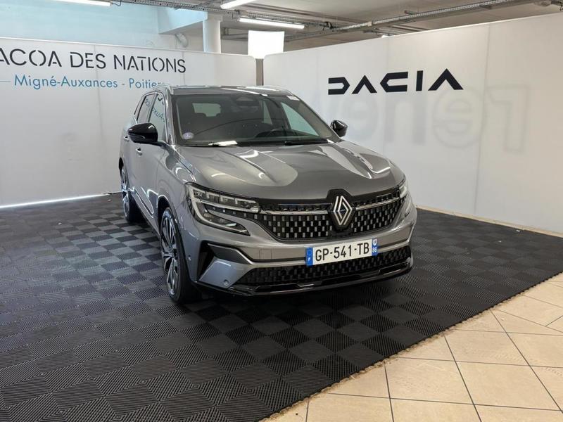 Renault Austral E-Tech hybrid 200 Iconic