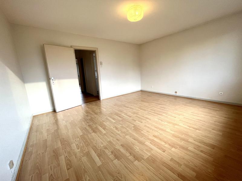 Appartement - 99 m² - 4 pièces