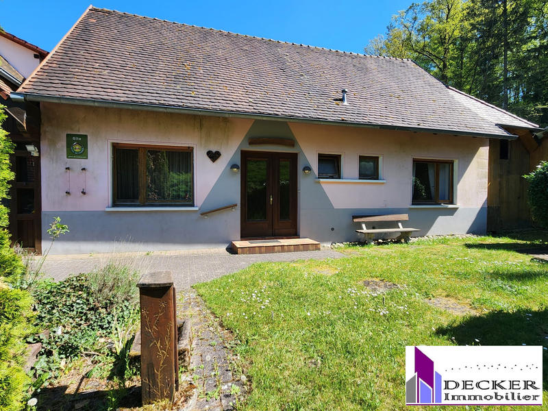 Maison - 239 m² - 10 pièces