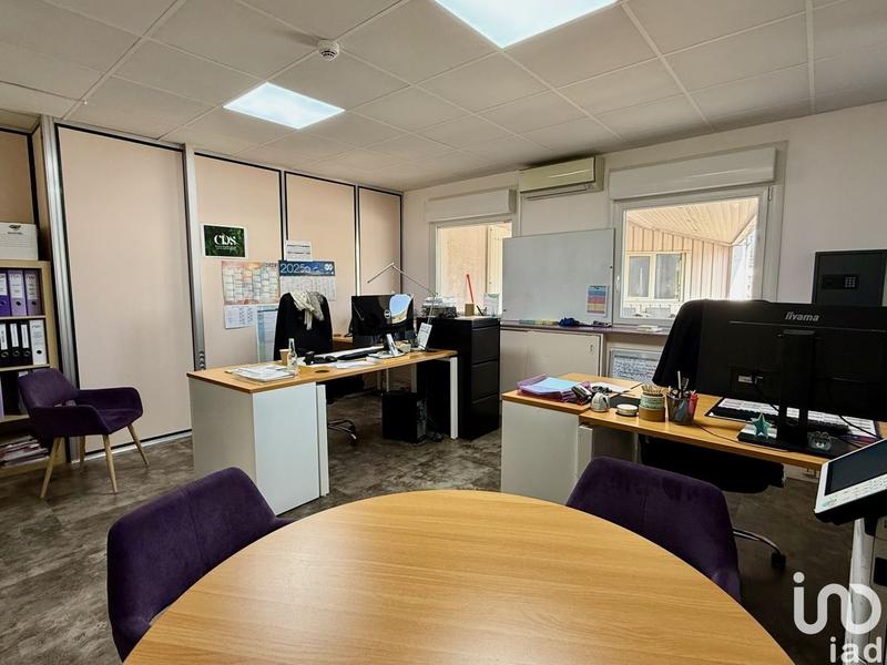 Local commercial - 2 054 m²