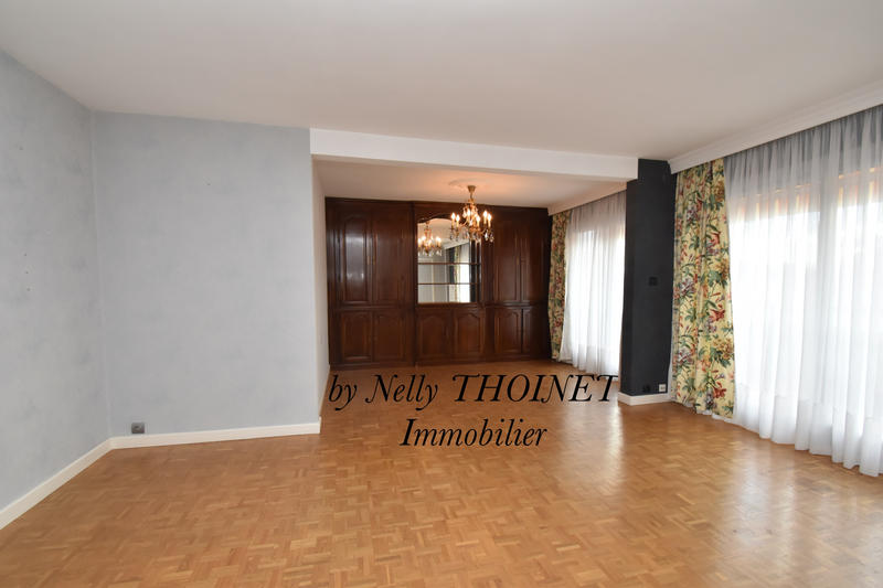 Appartement - 115 m² - 6 pièces