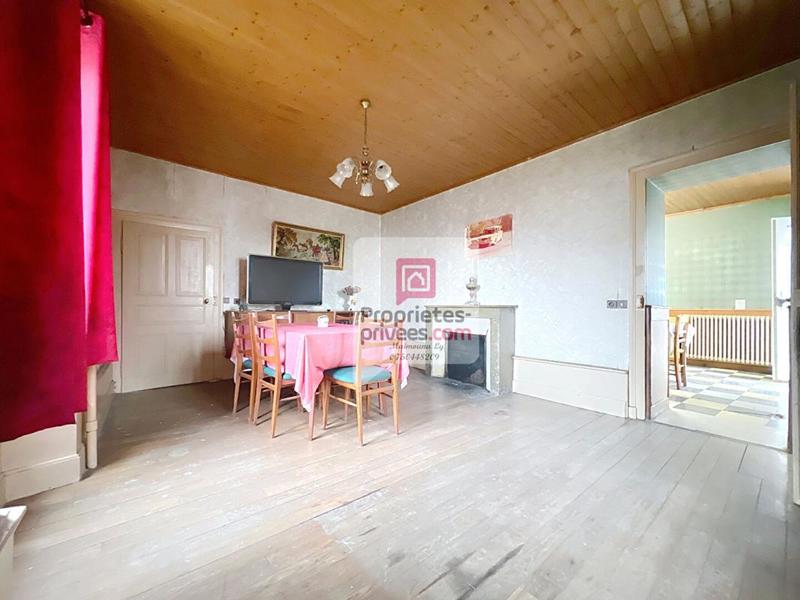Maison - 390 m² - 9 pièces