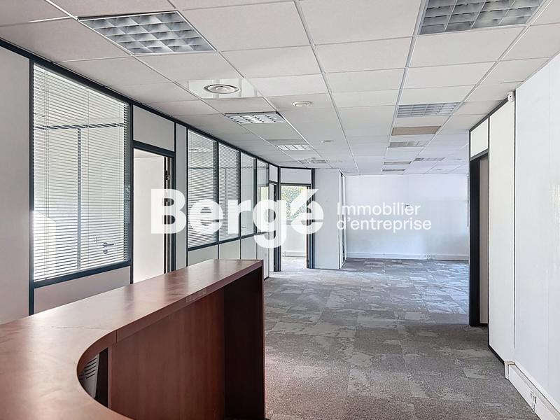 Bureau - 167 m²