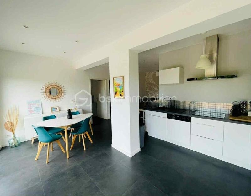 Maison - 173 m² - 6 pièces