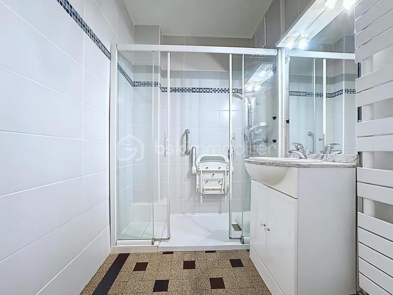 Appartement - 82 m² - 4 pièces