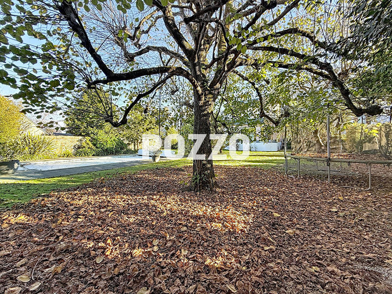 Maison - 190 m² - 8 pièces