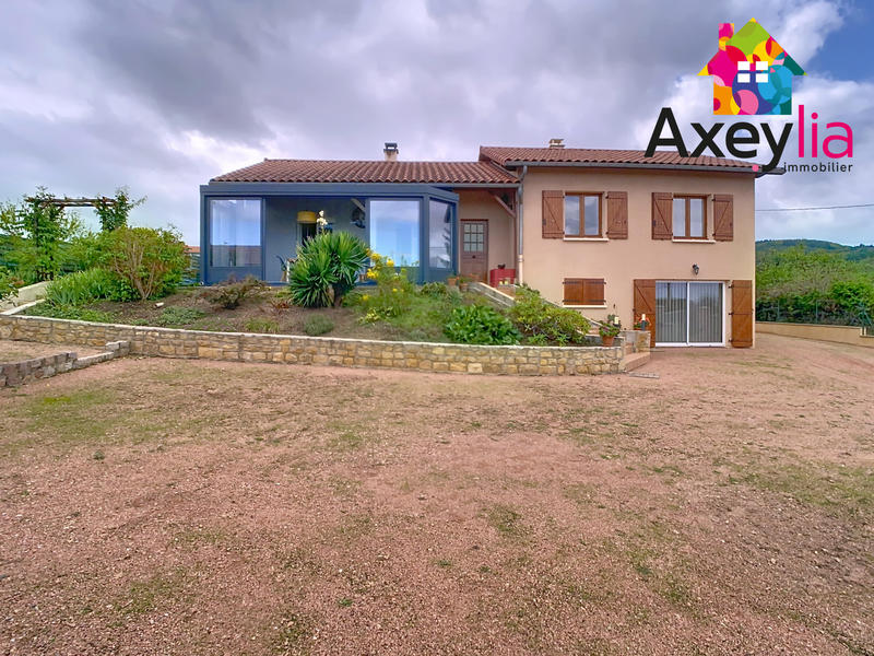 Maison - 159 m² - 7 pièces