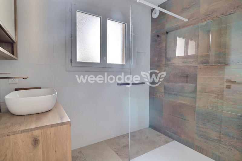 Maison traditionnelle - 174 m² - 7 pièces