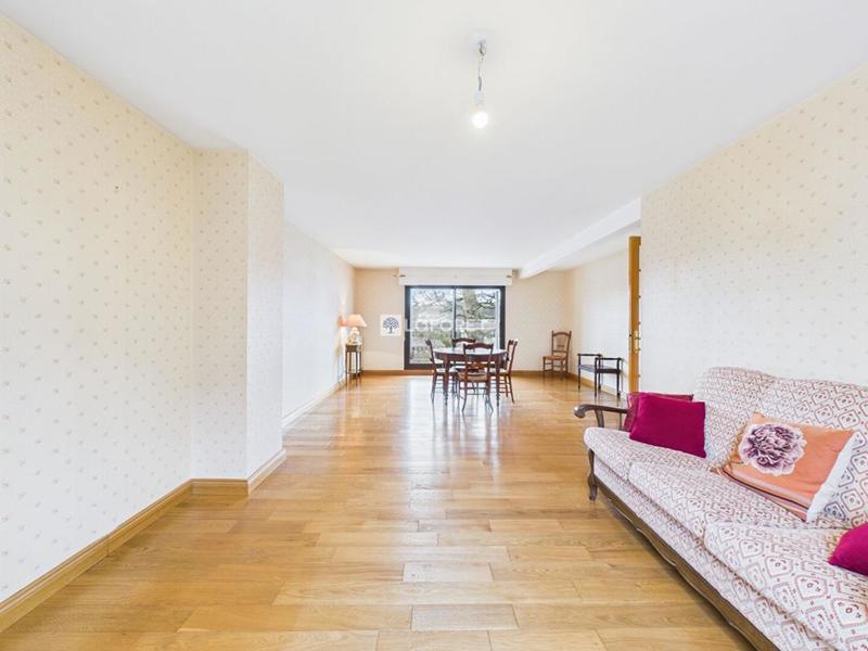 Appartement - 89 m² - 5 pièces