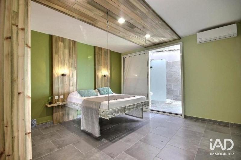 Maison - 277 m² - 8 pièces