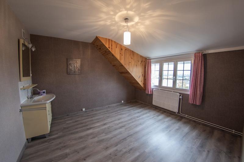 Maison - 122 m² - 6 pièces