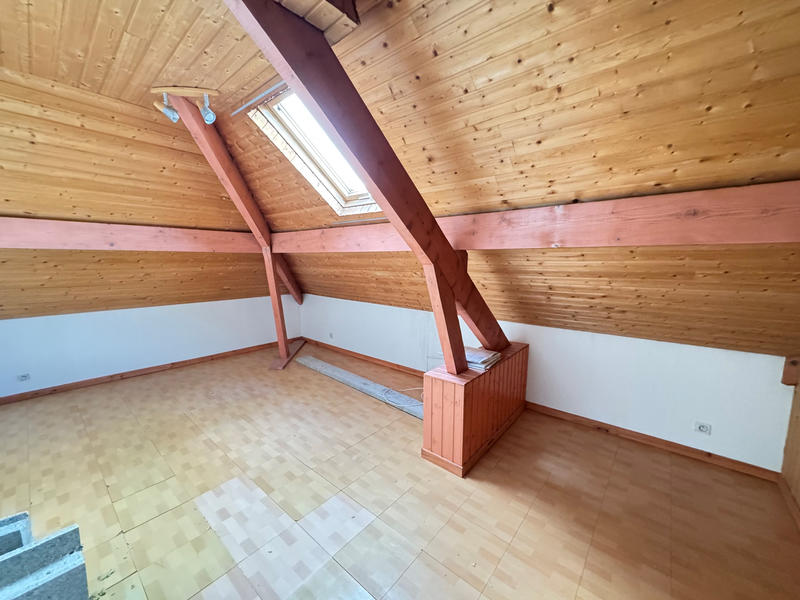 Maison - 100 m² - 6 pièces