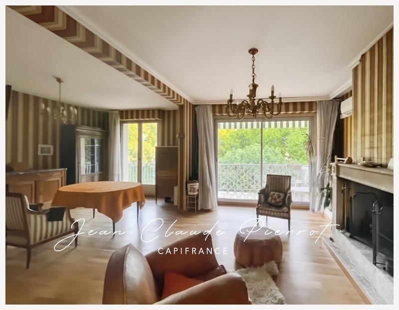 Appartement - 105 m² - 5 pièces