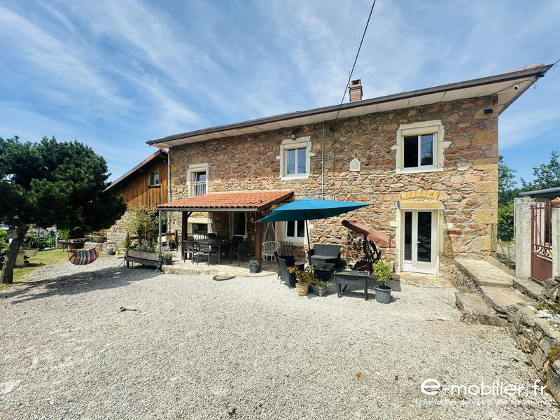 Maison - 190 m² - 8 pièces