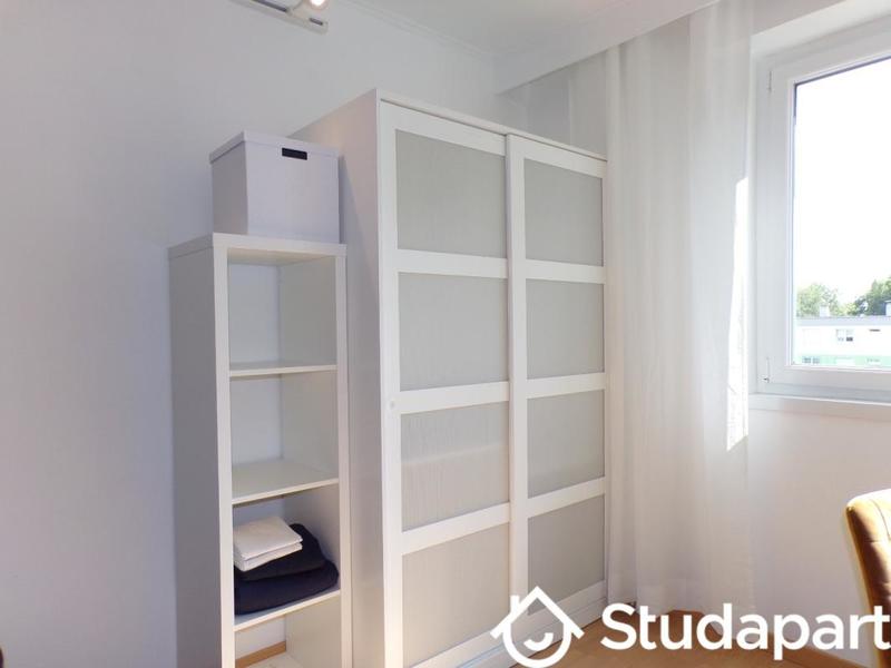 Chambre - 11 m² - 1 pièce