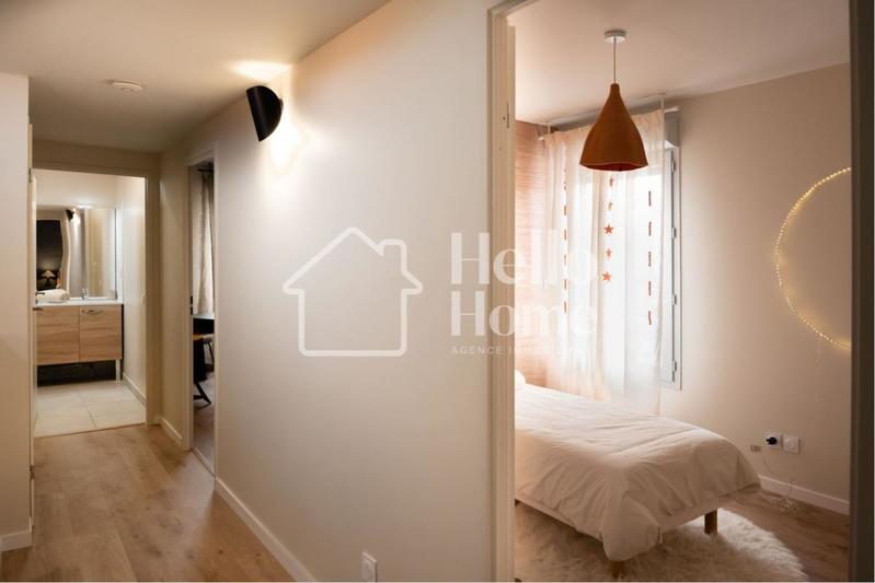 Maison traditionnelle - 95 m² - 4 pièces