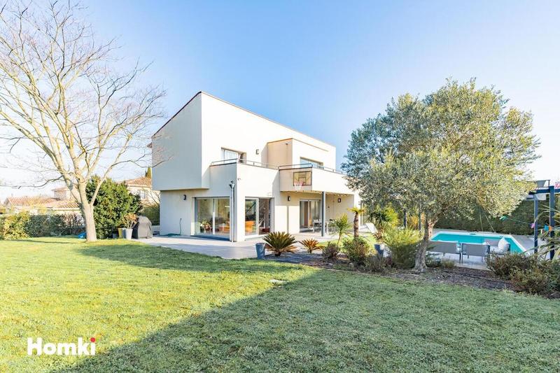 Maison - 160 m² - 5 pièces