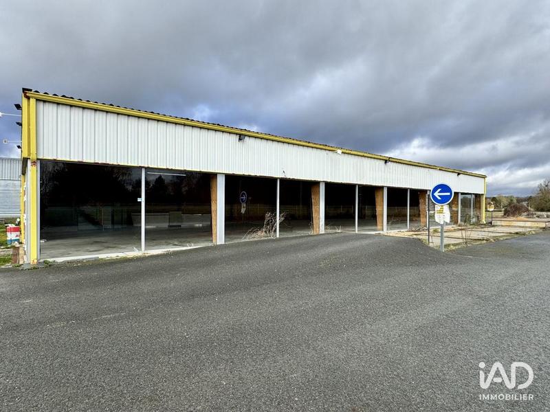 Local commercial - 1 200 m²