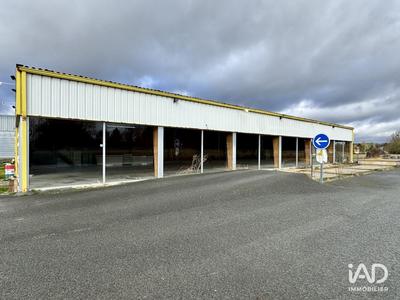 Local commercial - 1 200 m²