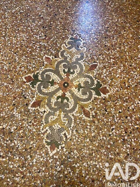 Maison de ville - 200 m² - 10 pièces