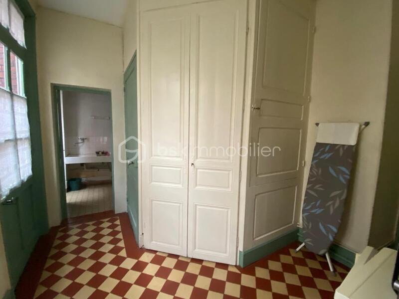 Demeure - 280 m² - 9 pièces