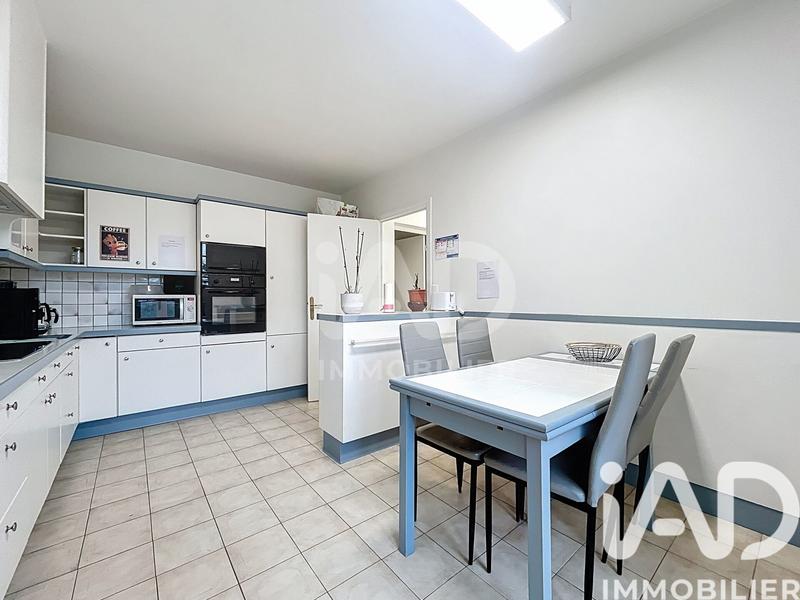 Maison - 175 m² - 7 pièces