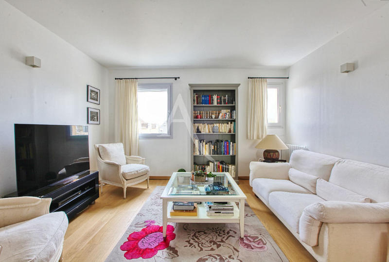 Appartement - 99 m² - 5 pièces