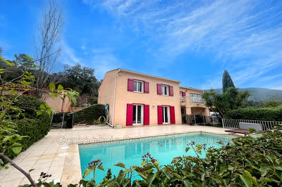 Villa - 160 m² - 6 pièces