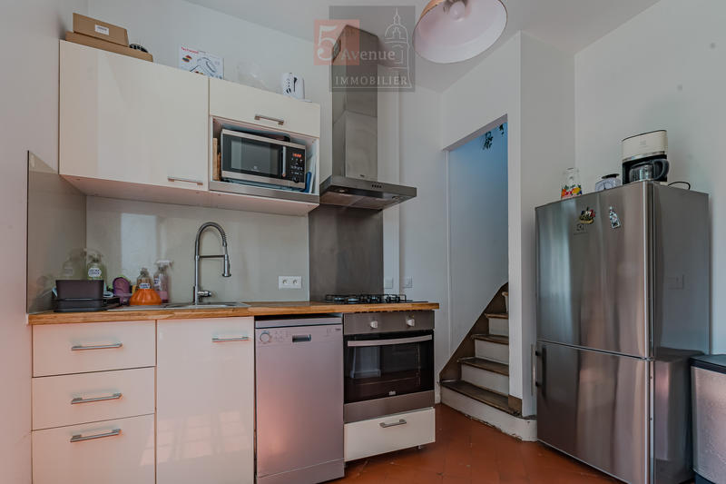 Maison - 300 m² - 9 pièces