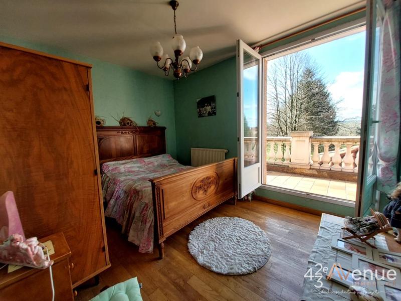 Maison - 170 m² - 7 pièces