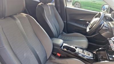 Peugeot 2008 Bluehdi 130 Ss Eat8 Allure Pack