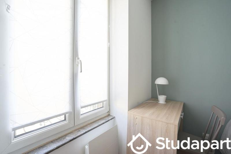 Chambre - 9 m² - 1 pièce