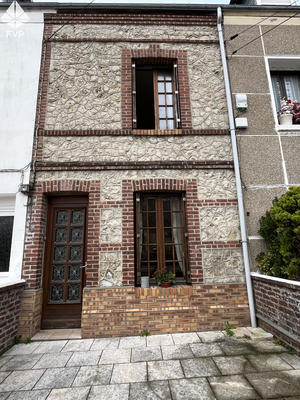 Maison - 63 m² - 5 pièces