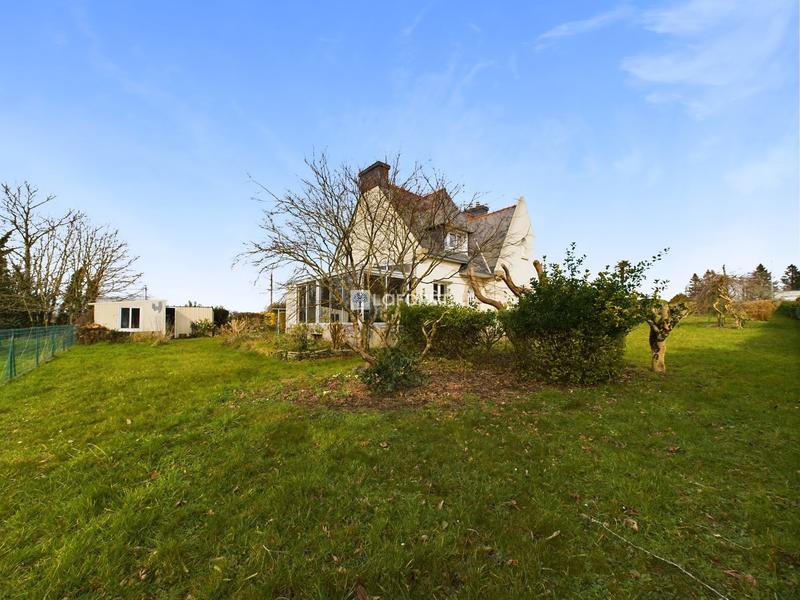 Maison - 104 m² - 5 pièces