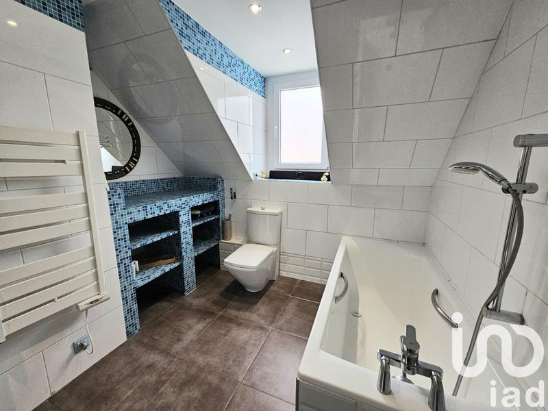 Maison - 104 m² - 5 pièces