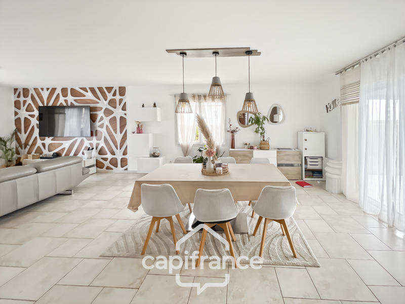 Maison - 152 m² - 7 pièces