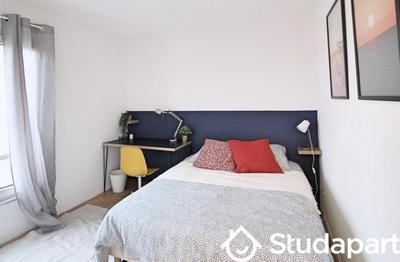 Chambre - 10 m² - 1 pièce