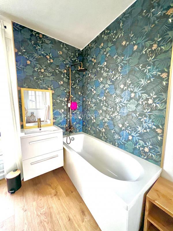 Maison - 110 m² - 6 pièces