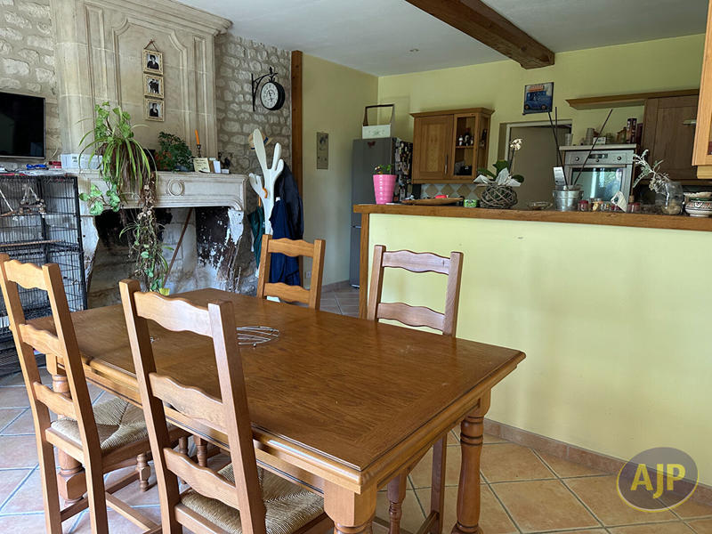 Maison - 185 m² - 6 pièces