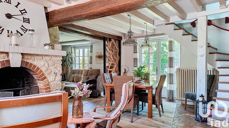 Maison - 230 m² - 6 pièces