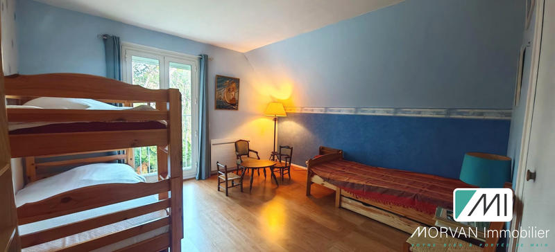 Maison - 210 m² - 7 pièces