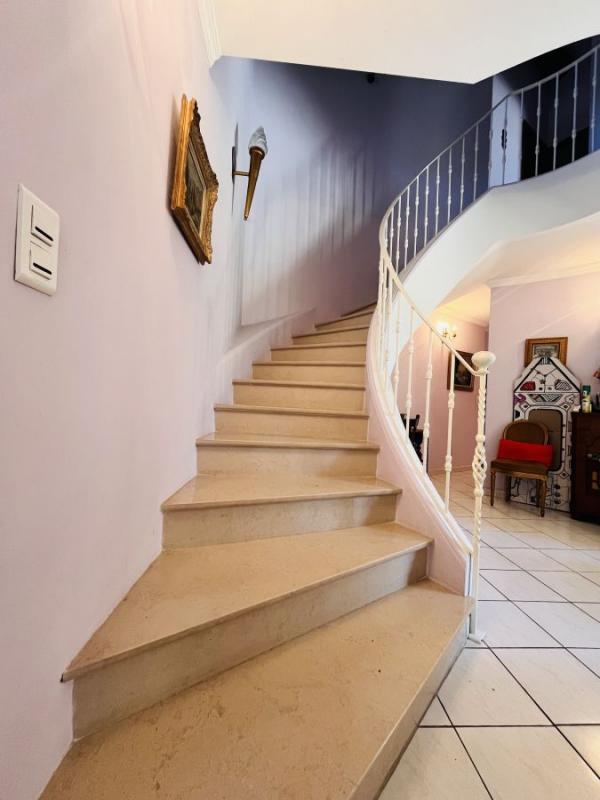 Villa - 168 m² - 5 pièces