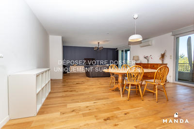 Appartement - 138 m² - 5 pièces