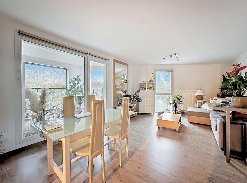 Appartement - 72 m² - 3 pièces