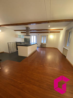 Maison - 137 m² - 6 pièces