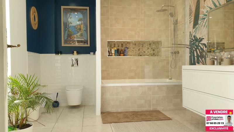 Maison - 212 m² - 8 pièces