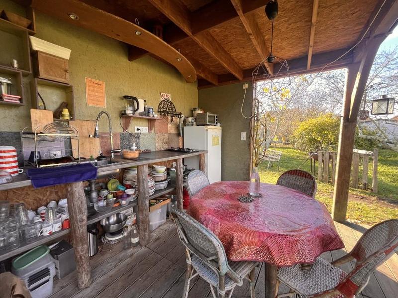 Propriété - 299 m² - 15 pièces