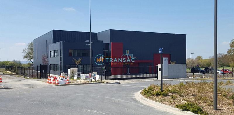 Local d'activités - 1 500 m²